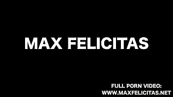 Max Felicitas Scopa Una Rasta Giovane Italiana E Tatuata Fortissimo Fino A Farla Venire Lady Blue