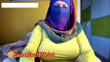 Middle East Hijab Muslim Arabic Girl With Big Tits On Cam Recording November 2nd